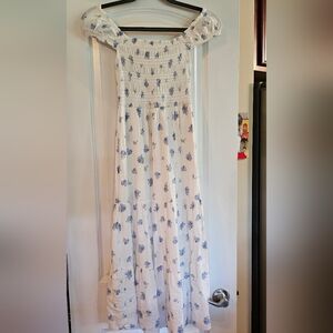 no comment white/blue floral dress size small